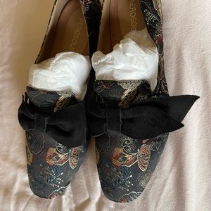 Aerosoles floral shoes